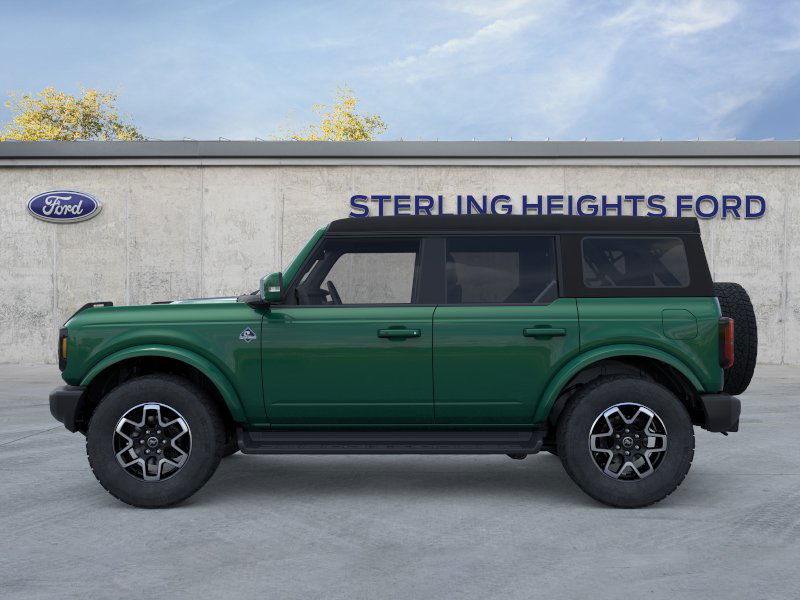 2025 Ford Bronco Outer Banks photo 3