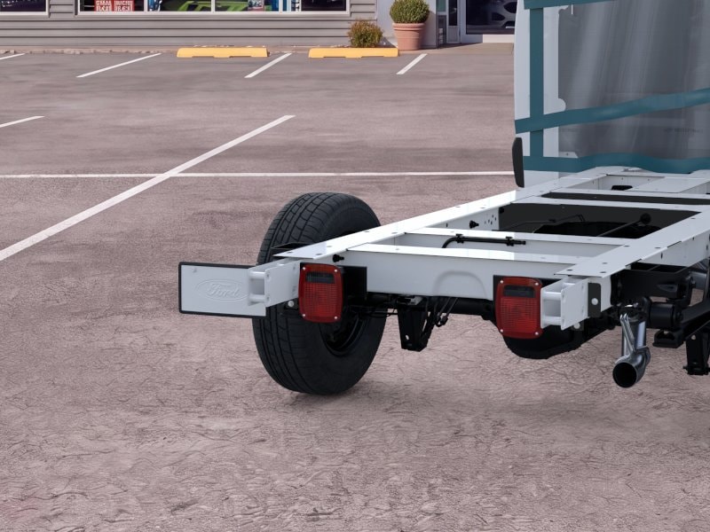 2025 Ford Transit Cutaway Base - Photo 34