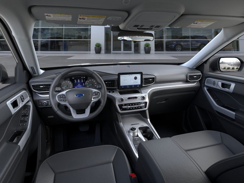 2024 Ford Explorer XLT photo 12