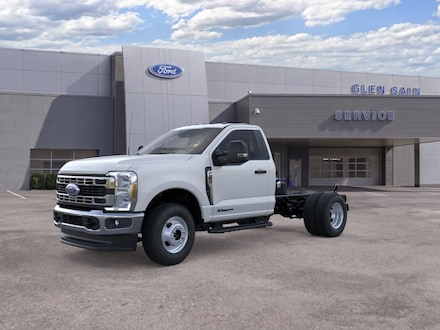 2025 Ford Chassis Cab F-350&reg; XL TRUCK