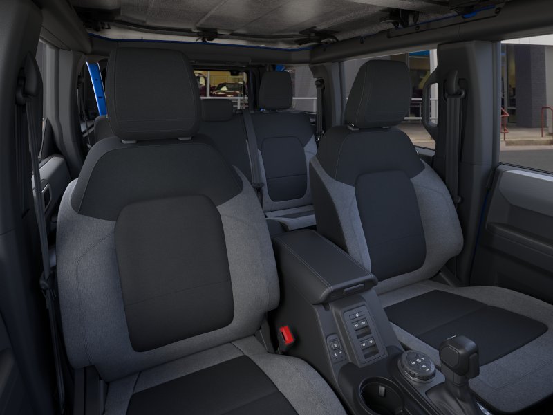 2025 Ford Bronco 4-Door Base - Photo 31