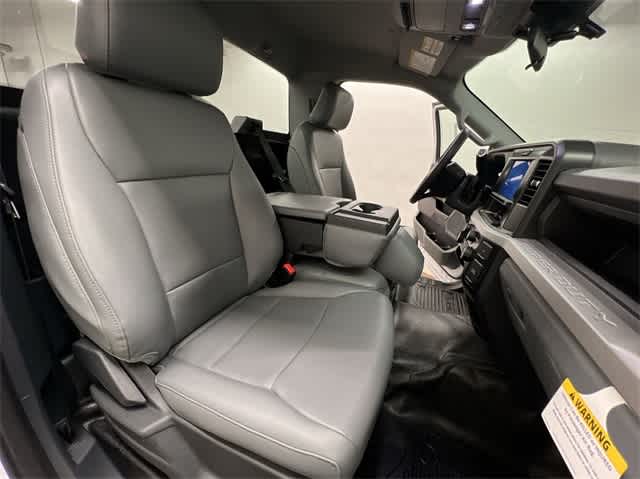 Thumbnail: 2025 Ford  - 41