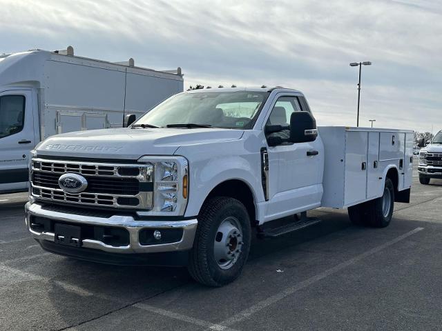 2024 Ford F-350 Super Duty Chassis Cab XL - Photo 25