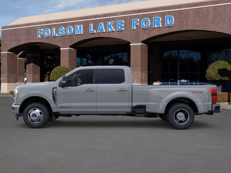 2026 Ford F-350 Lariat photo 3