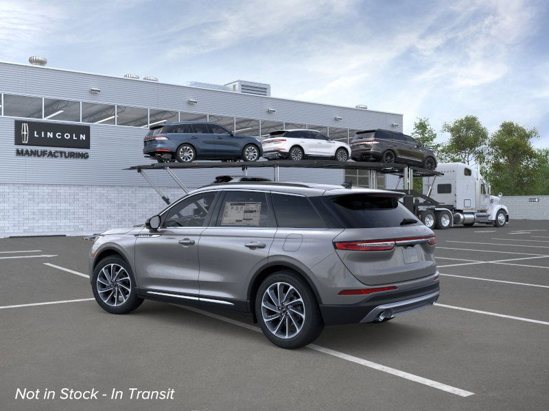 2025 Lincoln Corsair Premiere photo 3