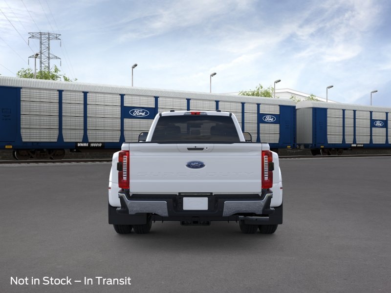 Super Duty F-350&reg; Lariat&reg;