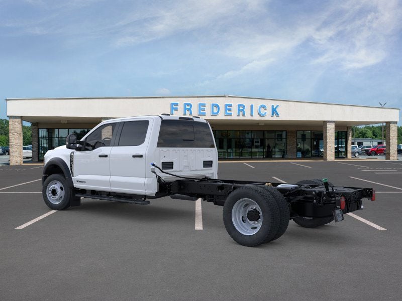 2025 Ford Super Duty F-550 DRW F-550 XL