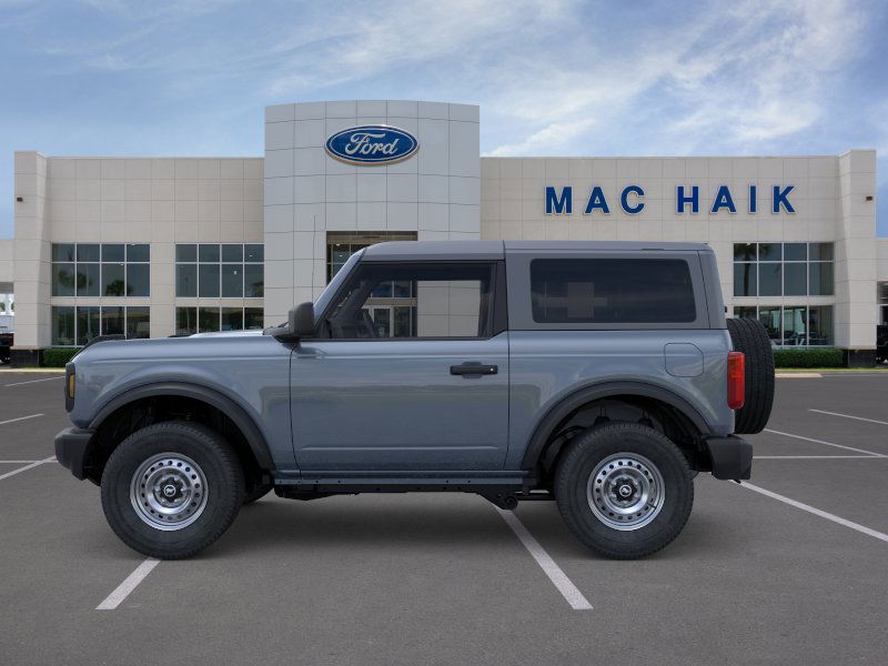 2025 Ford Bronco Base photo 2