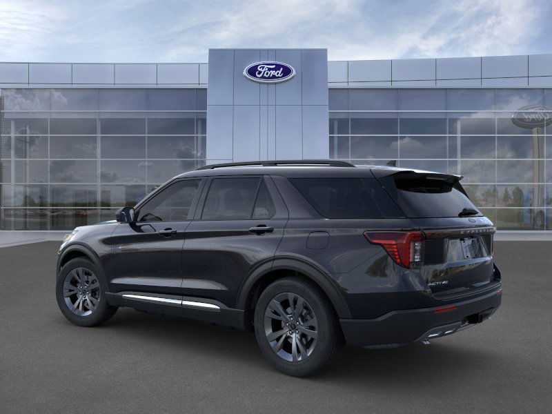 2025 Ford Explorer photo 4