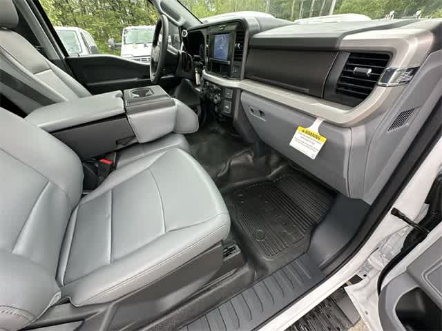 Thumbnail: 2025 Ford  - 43