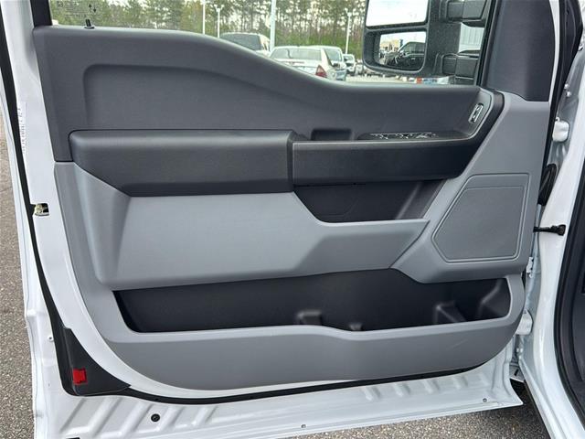 2026 Ford F-250 Super Duty XL - Photo 73