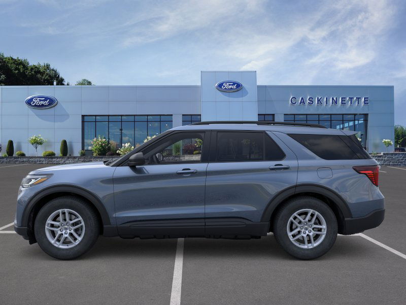 2026 Ford Explorer photo 3