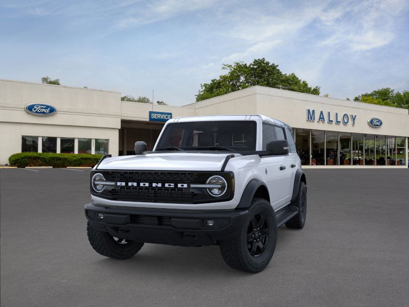2025 Ford Bronco Outer Banks photo 2