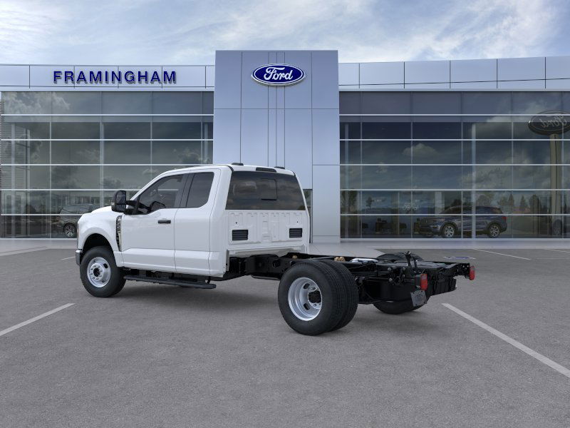2025 Ford F-350 photo 4