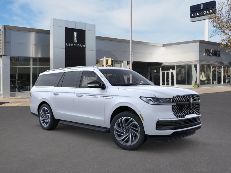 2026 Lincoln Navigator Premiere L 4WD's photo