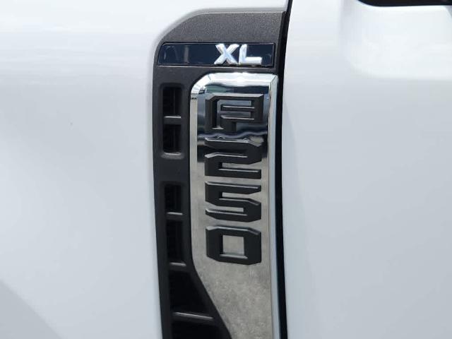 2025 Ford Super Duty F-250 SRW F-250 XL