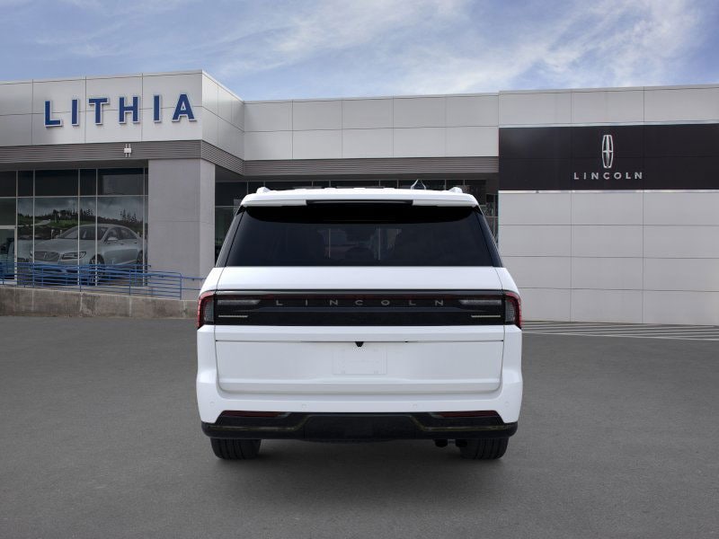 Thumbnail: 2026 Lincoln Navigator L - 36