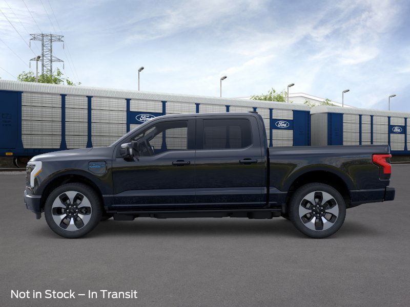 2025 Ford F-150 Lightning Platinum photo 3