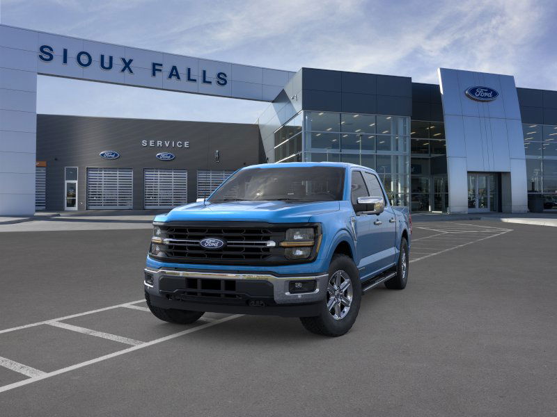 2025 Ford F-150 XLT photo 2