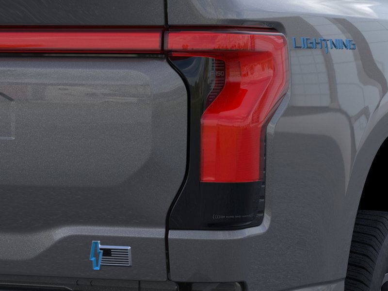 2025 Ford F-150 Lightning Lariat 21