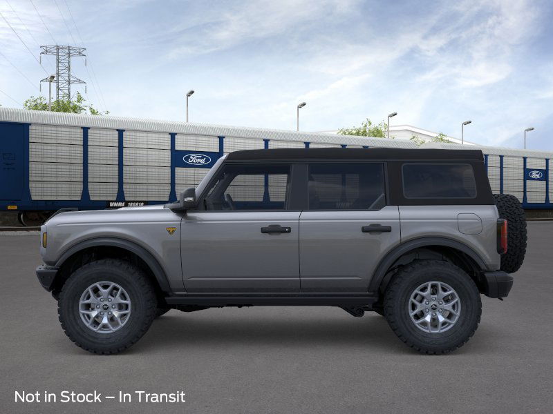 2025 Ford Bronco Badlands photo 3