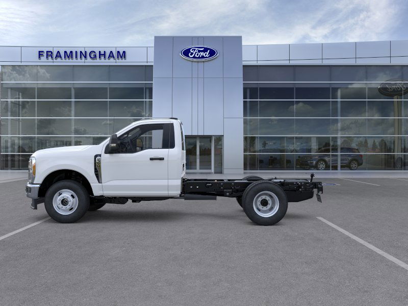 2026 Ford F-350 photo 2