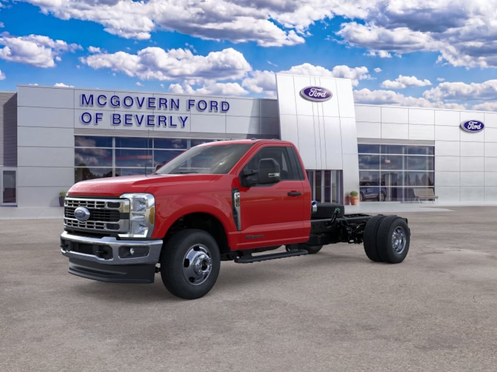 New 2026 Ford F-350SD XLT Chassis