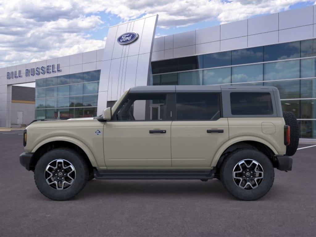 New 2026 Ford Bronco Outer Banks SUV
