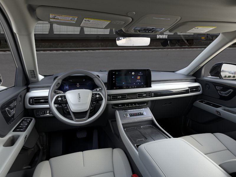 Thumbnail: 2025 Lincoln Aviator - 31