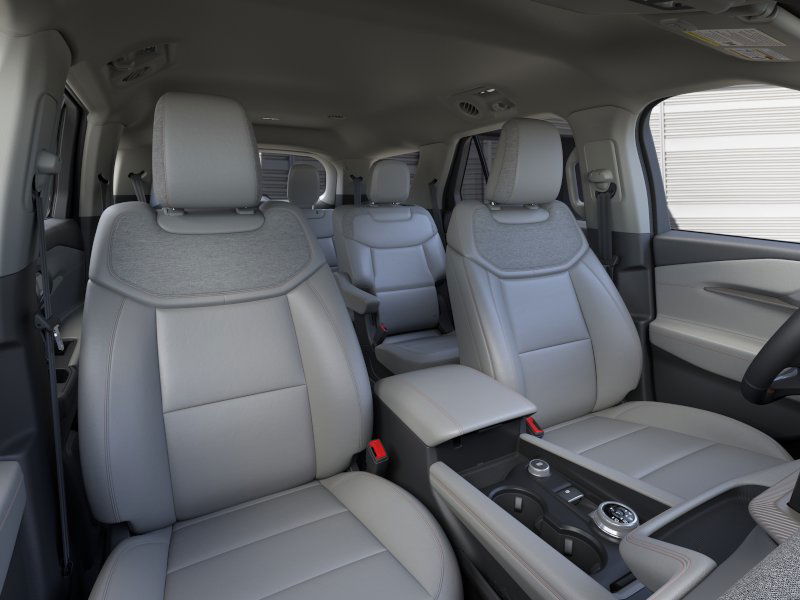 2025 Ford Explorer Active 10