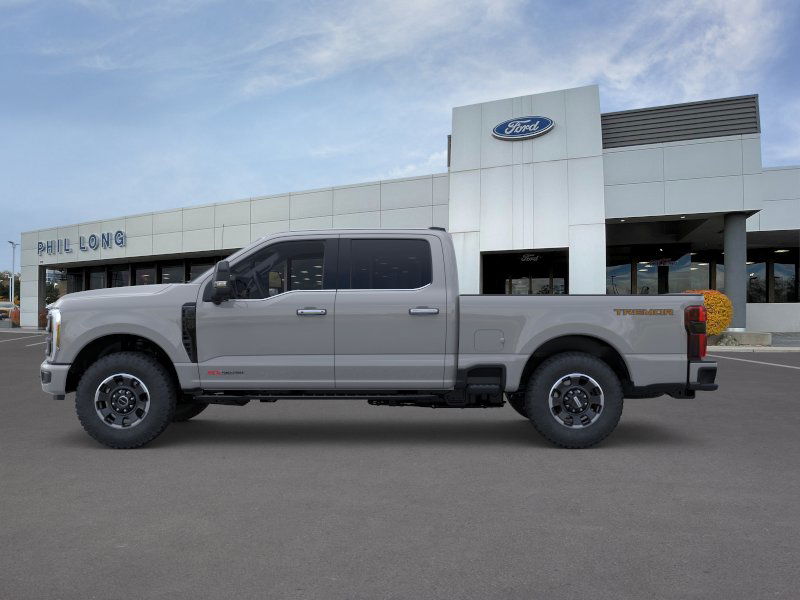 2025 Ford F-350 photo 3