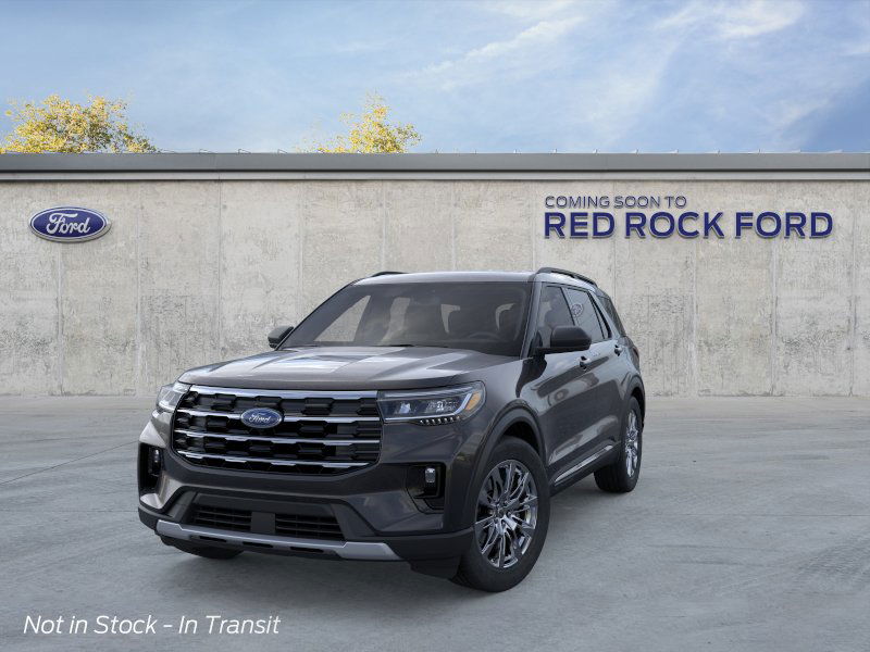 2025 Ford Explorer photo 3