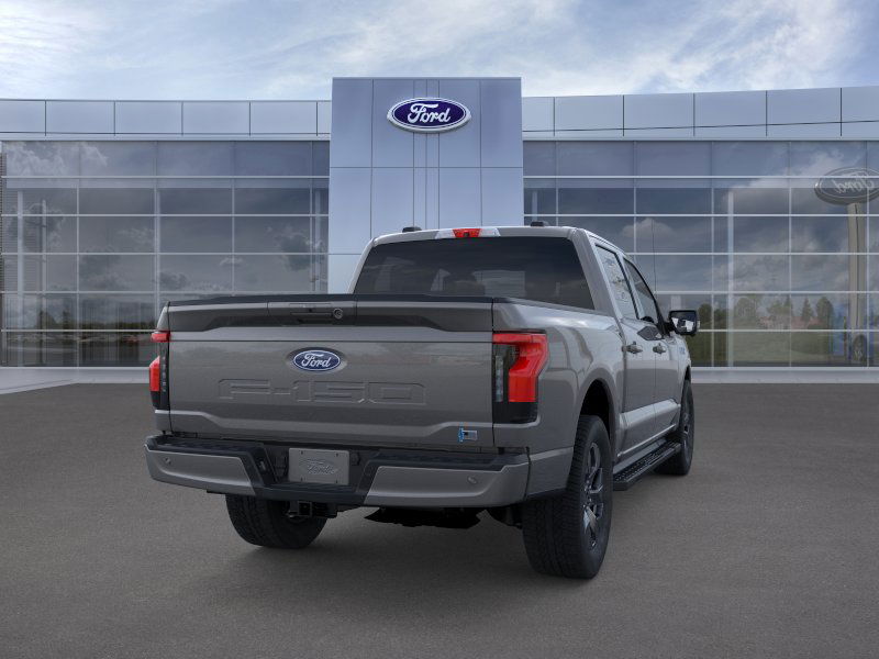 2025 Ford F-150 Lightning Flash - Photo 8