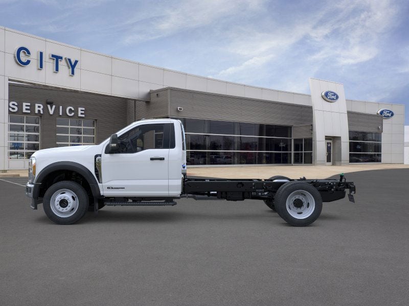 2025 Ford F-550 Super Duty Chassis Cab XL - Photo 21