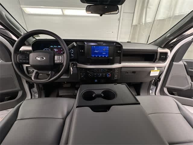 Thumbnail: 2025 Ford  - 39