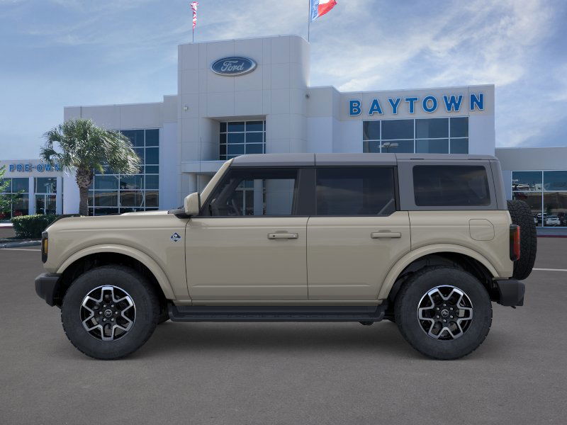2025 Ford Bronco Outer Banks photo 3