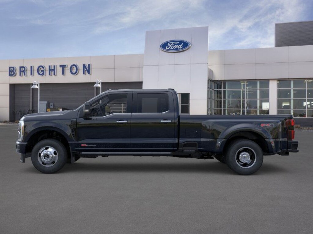 New 2026 Ford F-350SD Platinum Truck Crew Cab