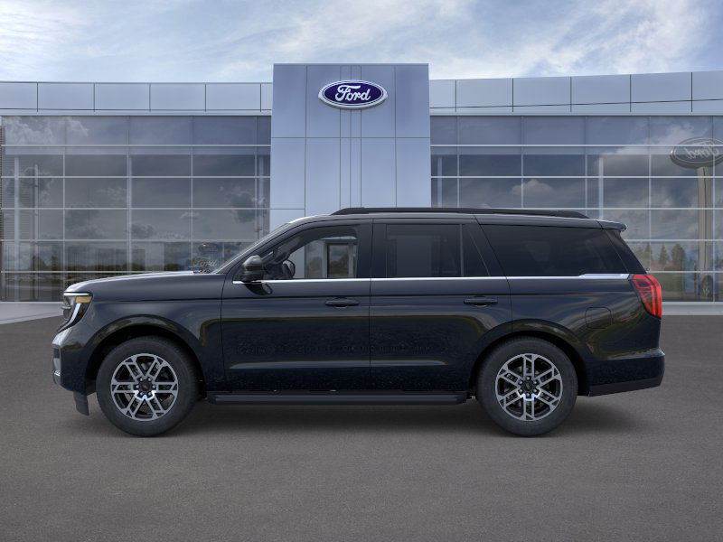 2025 Ford Expedition photo 3