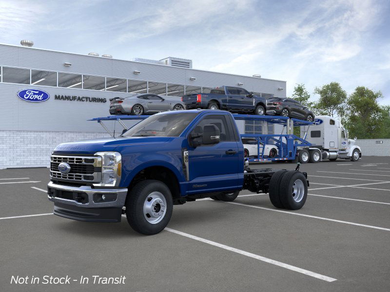 2026 Ford F-350 Super Duty Chassis Cab XLT's photo