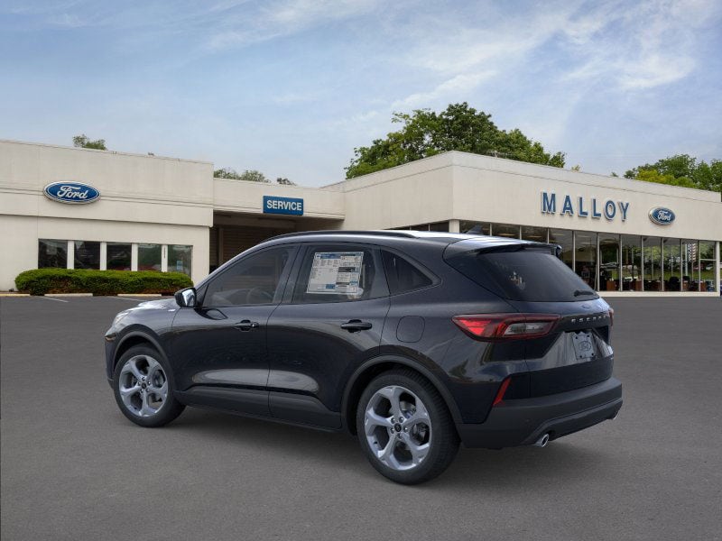 2026 Ford Escape ST-Line photo 4