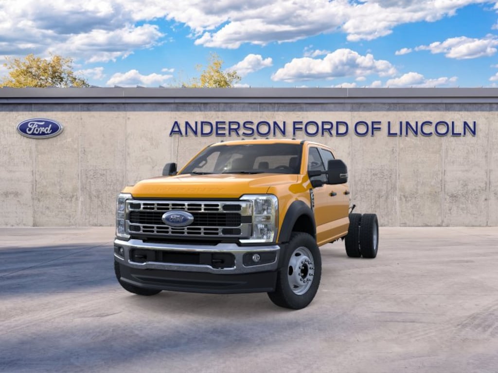 New 2025 Ford Chassis Cab F-450® XLT TRUCK