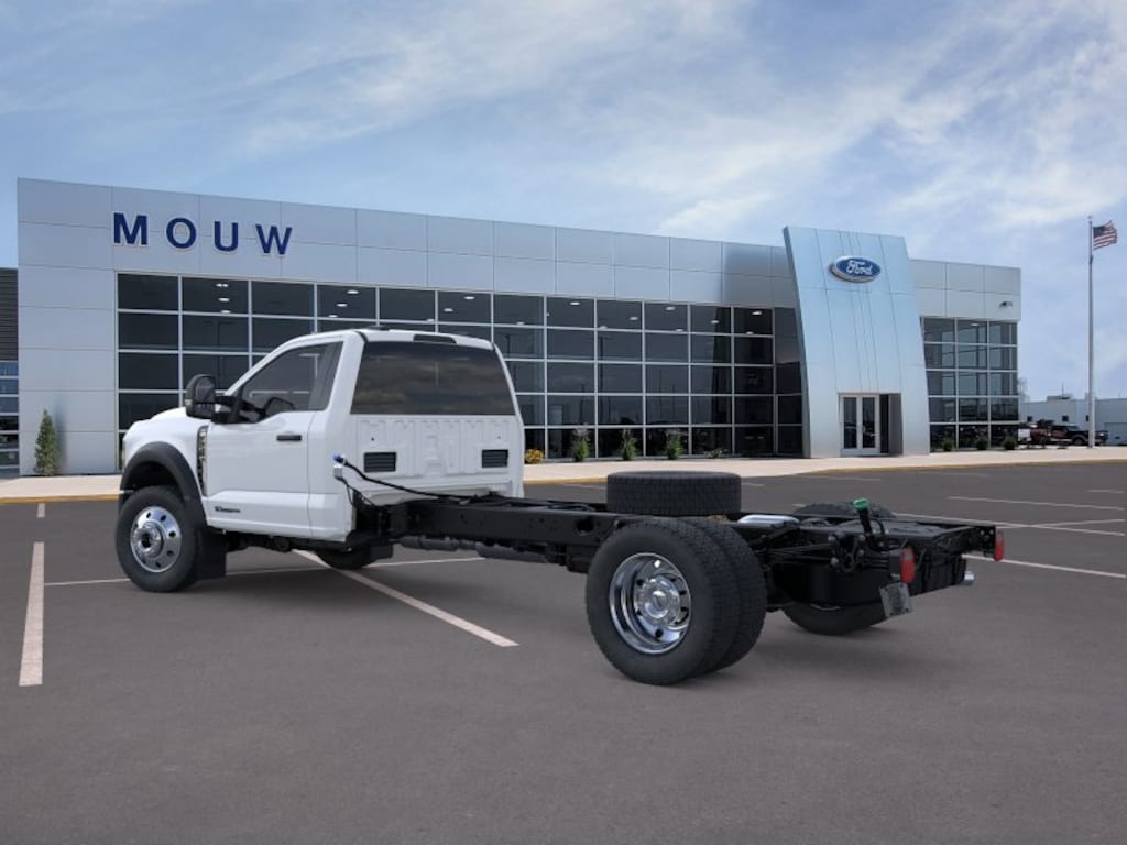 New 2025 Ford Super Duty F-550 DRW F-550 XLT TRUCK