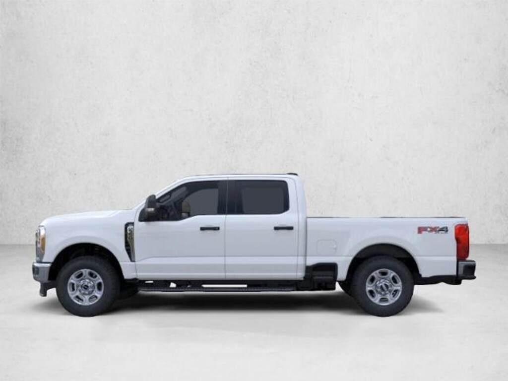 New 2026 Ford F-350 XLT Truck Crew Cab