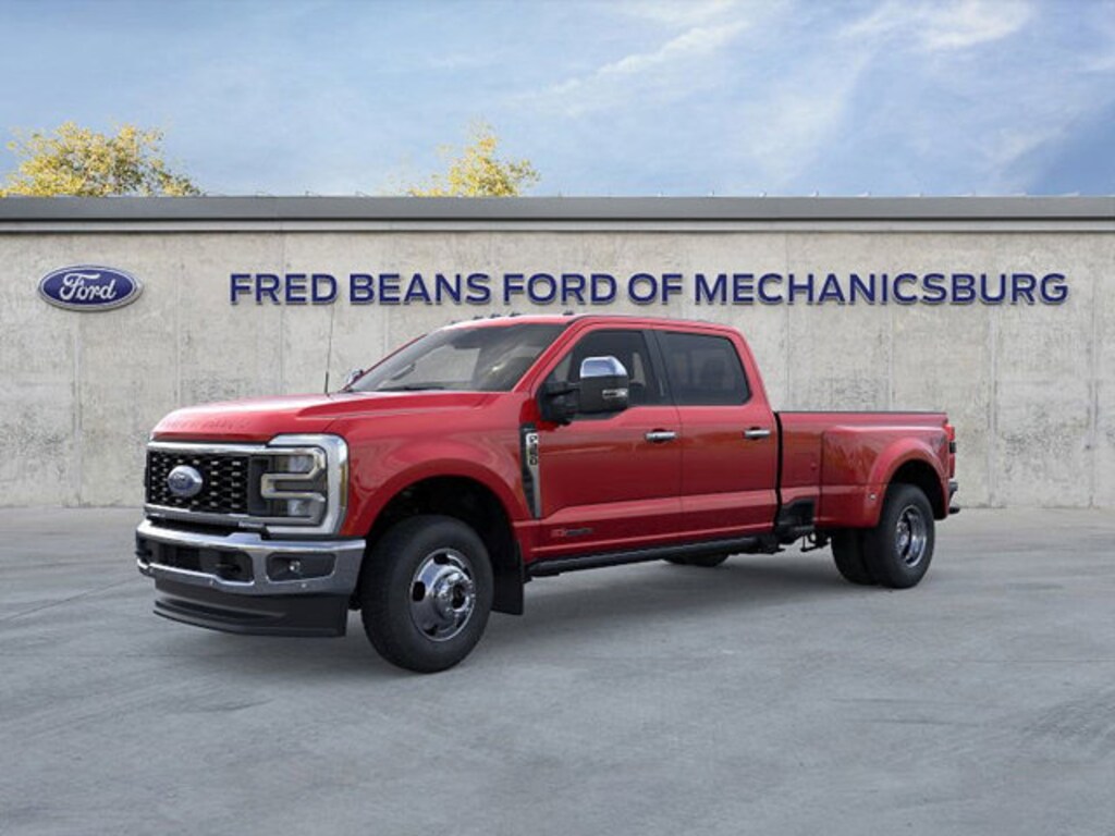 New 2026 Ford F-350 Lariat Truck Crew Cab