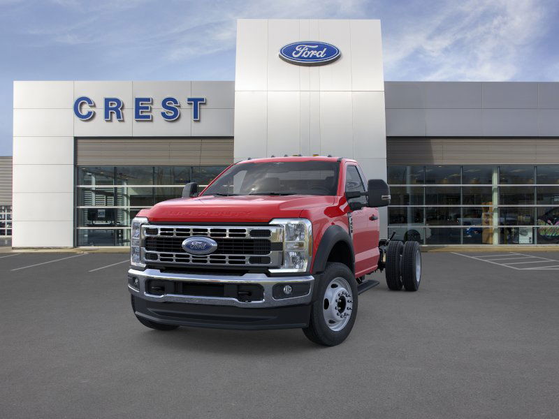 2025 Ford F-450 photo 2