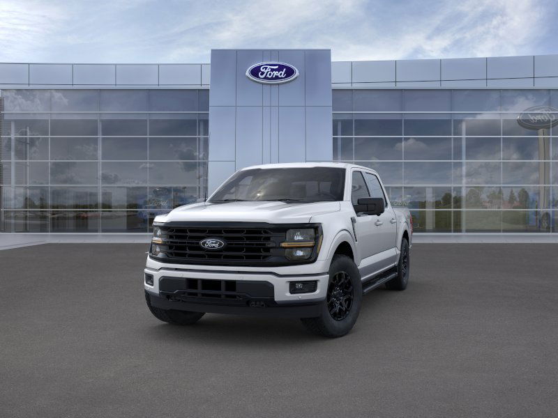 2025 Ford F-150 XLT photo 2