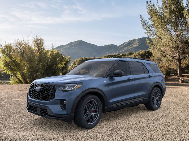 2025 Ford Explorer ST-LINE's photo