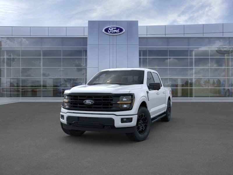2025 Ford F-150 XLT photo 2