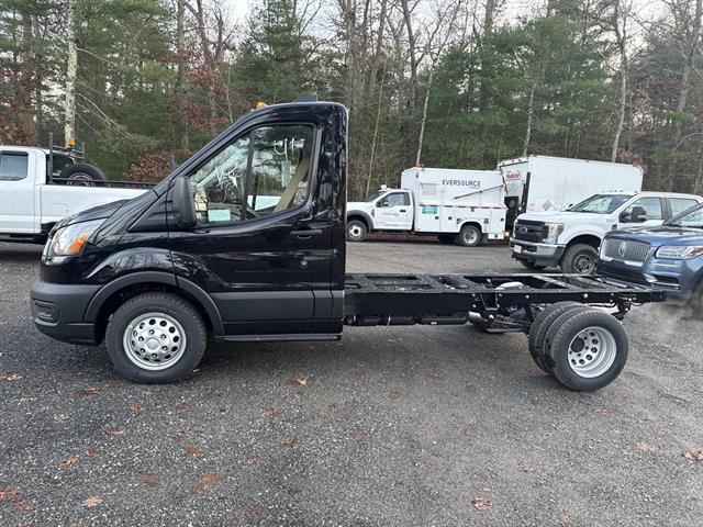 2026 Ford Transit Cutaway Base - Photo 13