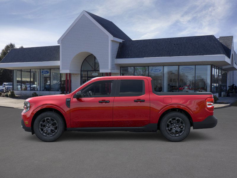 2025 Ford Maverick XLT photo 2